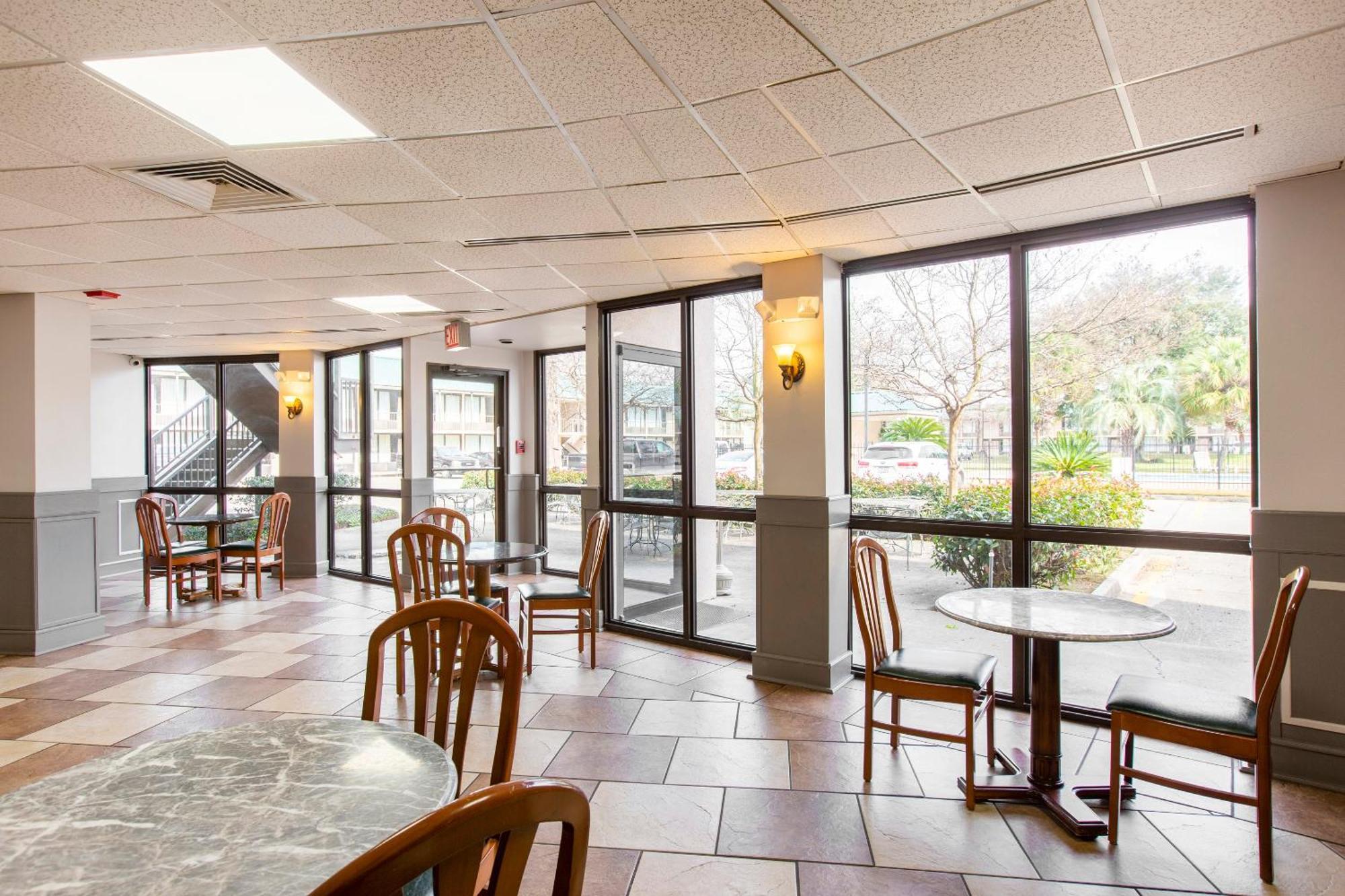 Oyo Hotel Port Allen La I-10 West Екстер'єр фото